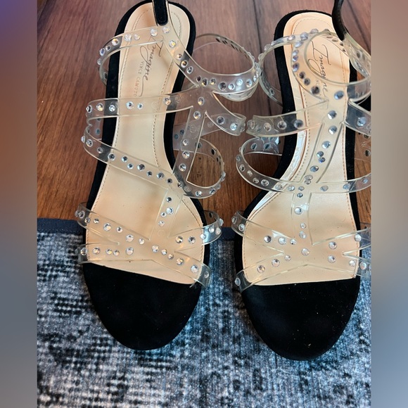Vince Camuto Imagine Heels - Picture 1 of 5